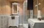 Bagno in stile rustico per tavernetta
